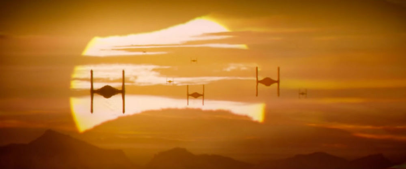 Illustration for article titled 48 Things We Learned From J.J Abrams' Director Commentary on The Force Awakens 3DÂ